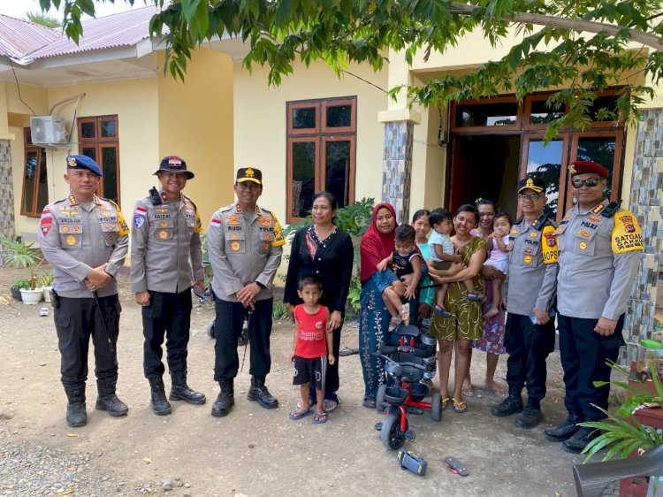 Di Tengah Luka Gempa, Kapolda NTT Hadir Menguatkan Keluarga Besar Polres Nagekeo.