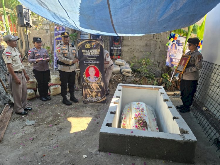 Kapolsek Maulafa dan Jajaran Hadiri Pemakaman IPTU Purn. Kis Laahana : Sosok Pengabdi Tanpa Cacat yang Patut Diteladani.