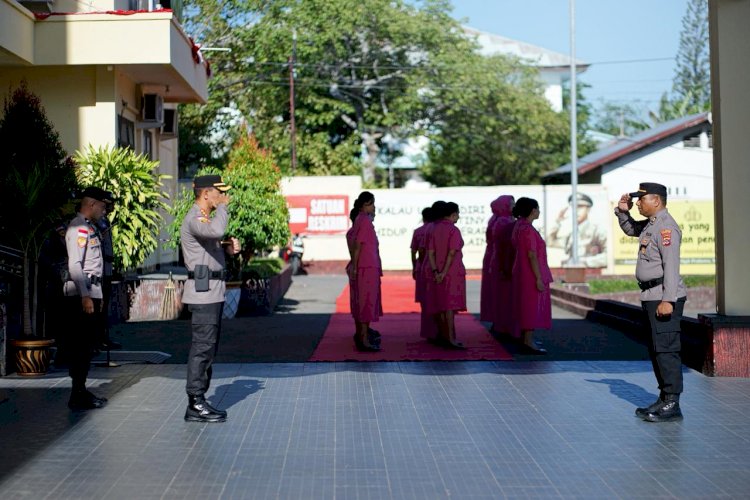 Kenaikan Pangkat Pengabdian, Kapolresta Kupang Kota Apresiasi Dedikasi Kompol Daeng Jumadi.