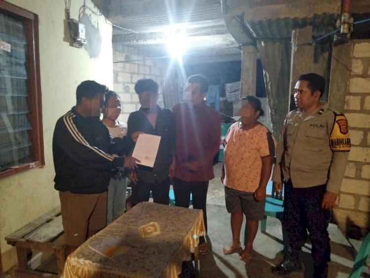 Bhabinkamtibmas Kayu Putih Mediasi Keributan di Kos, Berakhir Damai.
