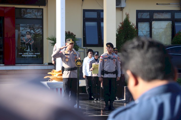 Jaga Kepercayaan Masyarakat, Kapolresta Kupang Kota Minta Personel Terus Berikan Pelayanan Terbaik.