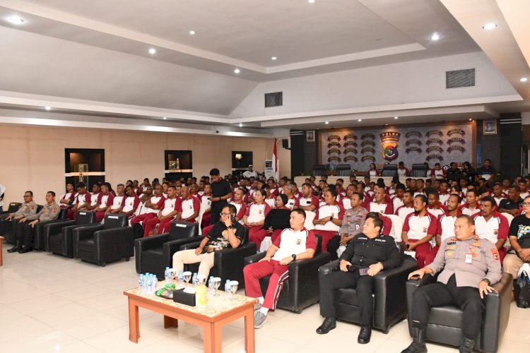 Wujudkan SDM Unggul, Kapolda NTT Inisiasi Terapi Pemulihan Kesehatan Bagi Personel Polda NTT.
