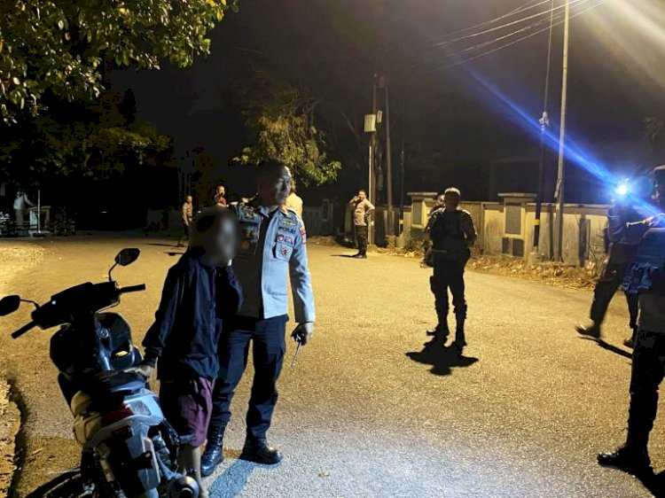 Polri Hadir di Tengah Masyarakat, KRYD Polresta Kupang Kota Sasar Lokasi Rawan Kriminalitas.