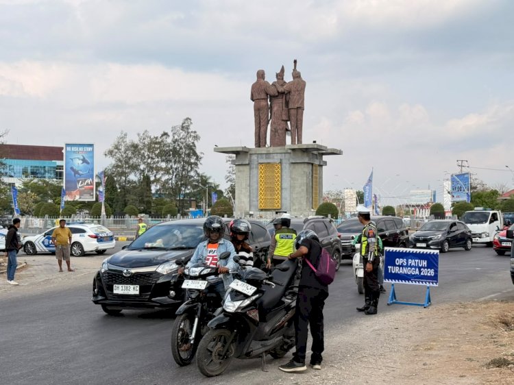 Operasi Patuh Turangga Polresta Kupang Kota, Kapolresta Kombes Nelson Imbau Pengendara Tertib Berlalu Lintas.