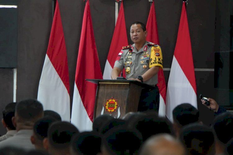 Kapolda NTT Irjen Pol. Reza Arief Dewanto Tekankan Brimob Harus Siap Jadi First Responder, Hadir Memberi Solusi bagi Masyarakat.