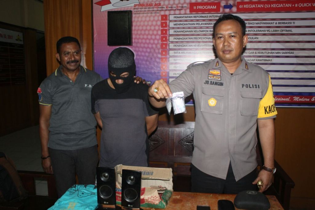 Satuan Narkoba Polres Kupang Kota Amankan Pelaku Pengedar Sabu- sabu.