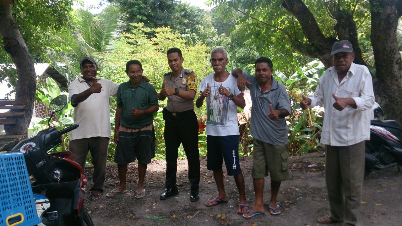 Jalin Kemitraan, Bhabinkamtibmas Lakasanakan Patroli Dialogis.