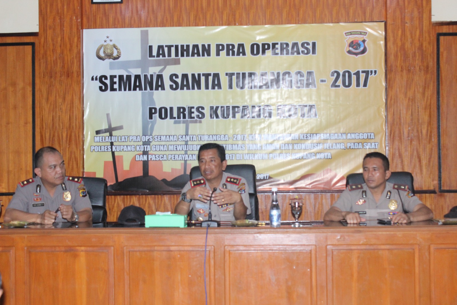 Polres Kupang Kota Laksanakan Kegiatan Latpraops Semana Santa Turangga 2017.