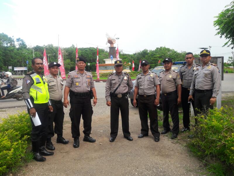 Polres Kupang Kota Laksanakan Pengamanan Kunjungan Kerja Wakapolri.