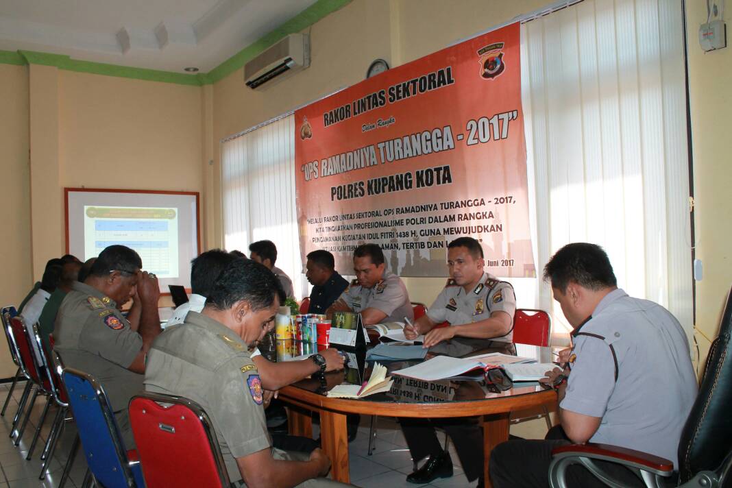 Wakapolres Kupang Kota Pimpin Rakor Lintas Sektoral Ops Ramadniya Turangga 2017.