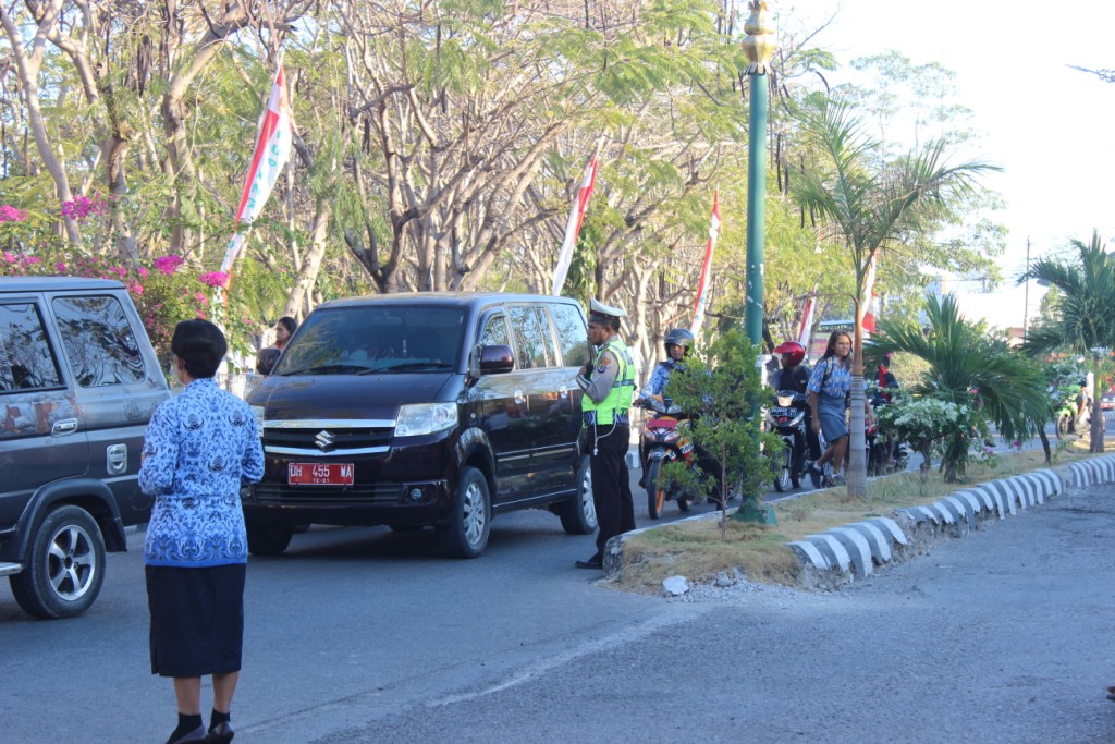 Pengamanan Pelaksanaan Upacara Bendera HUT Kemerdekaan RI Ke 72 Polres Kupang Kota.