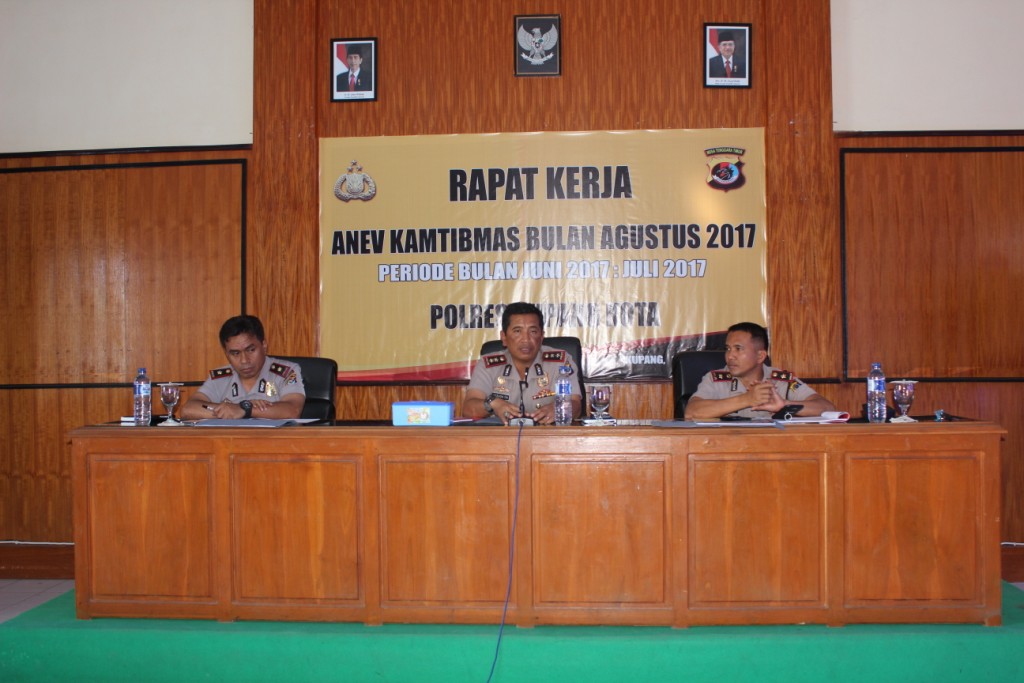 Kapolres Kupang Kota Pimpin Rapat Kerja Anev Kamtibmas Bulan Agustus 2017.