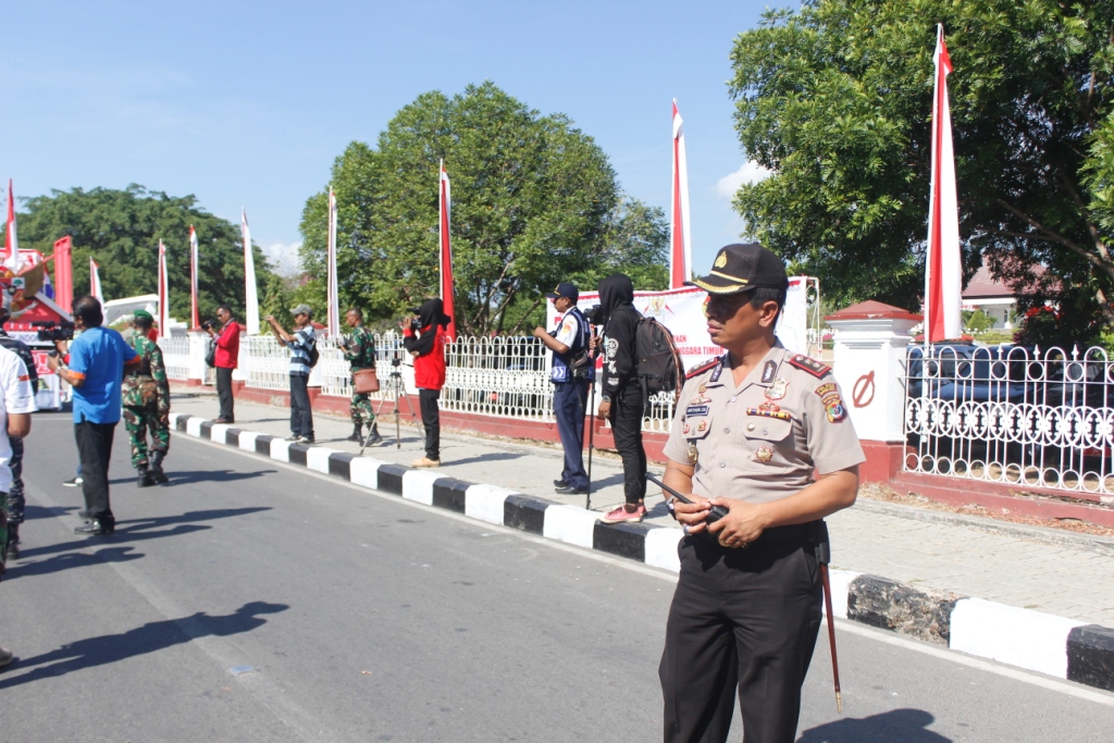 Lakukan Pengamanan Pawai Pembangunan, Polres Kupang Kota Libatkan 300 Personel.