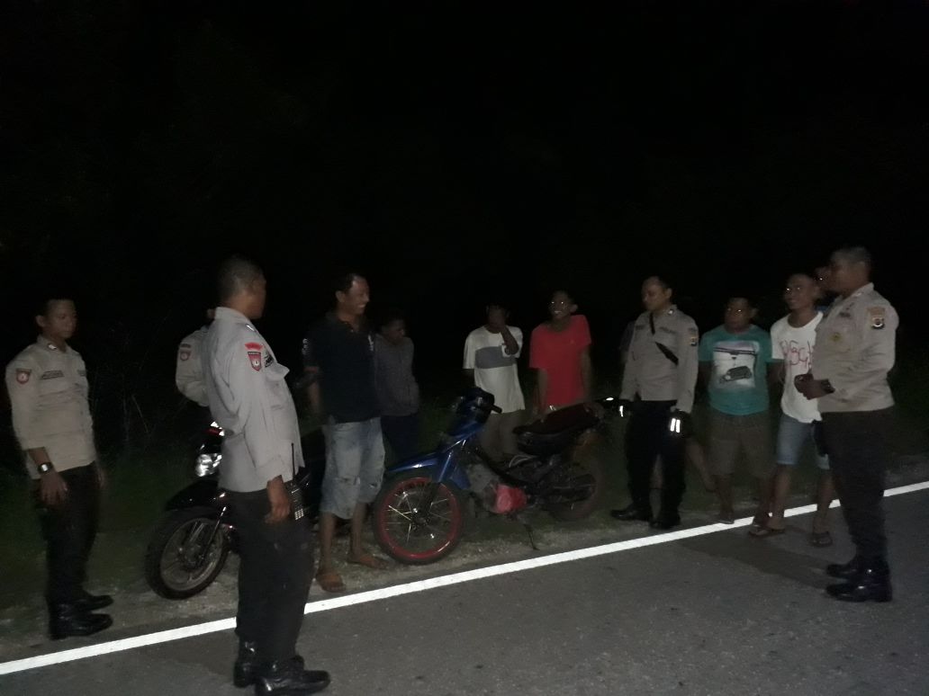 Hendak Balap Liar, Sekumpulan Pemuda ini di Bubarkan Satuan Sabhara Polres Kupang Kota.