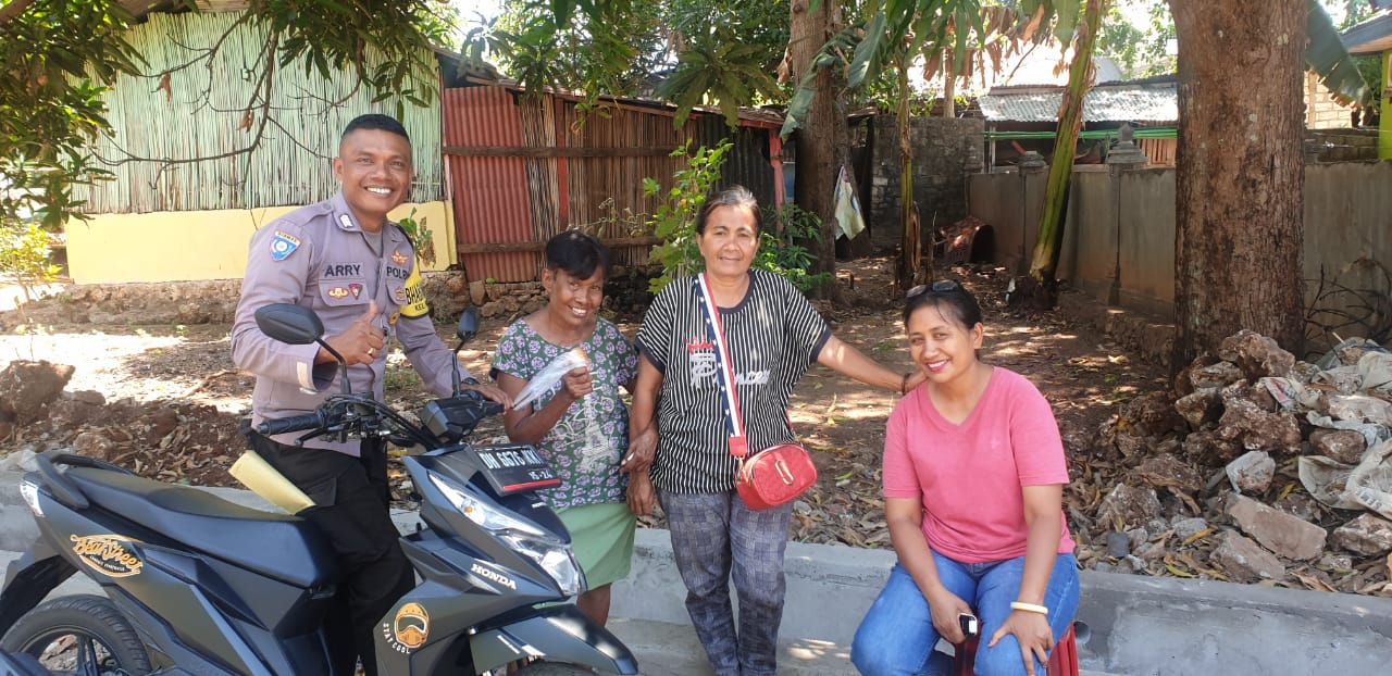 Bhabinkamtibmas Kelurahan Bakunase II Sambangi Ibu-Ibu Warga Binaan dan Sampaikan Pesan Kamtibmas